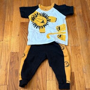 Kids Lion Print Matching Set - Black and Gold